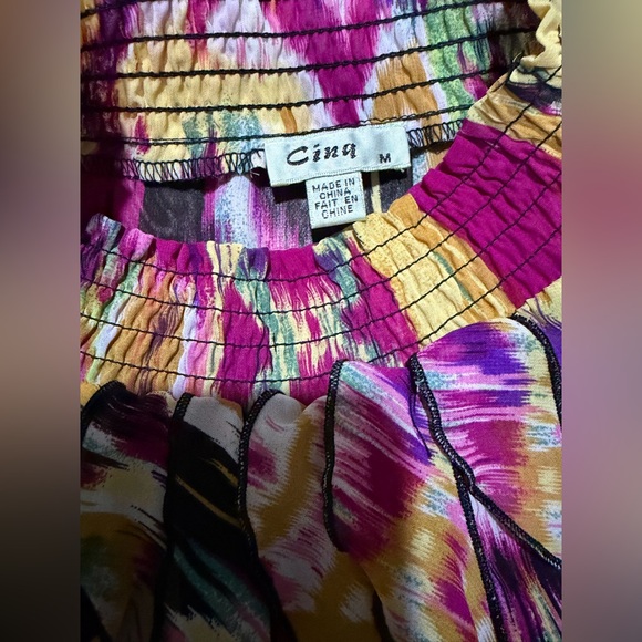 Chic Multicolor Ruffle Blouse - Picture 4 of 4